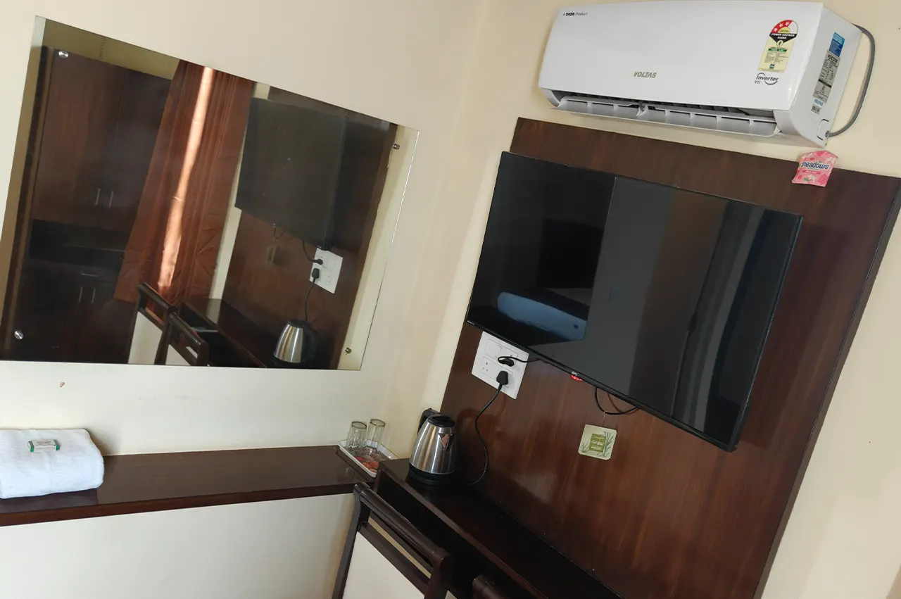 suite room 8