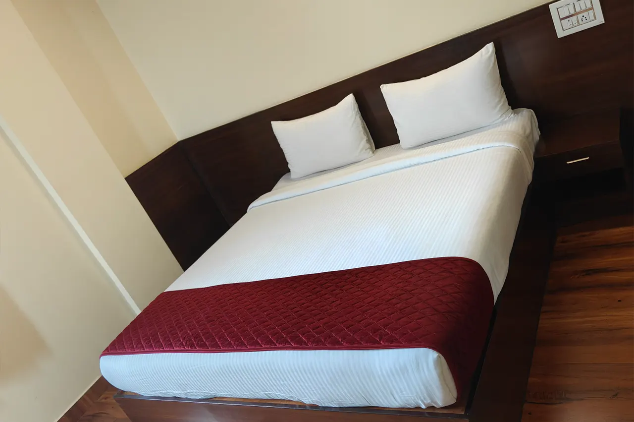 suite room 9